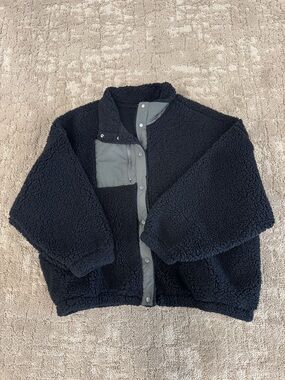 PacSun Cozy Hiker Black Oversized Sherpa Jacket with Gray Chest Accent